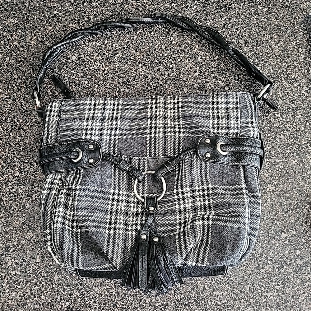ROSETTI gray PLAID Fabric LARGE Hobo Shoulder bag Black Trim &‎ TASSELS silver
